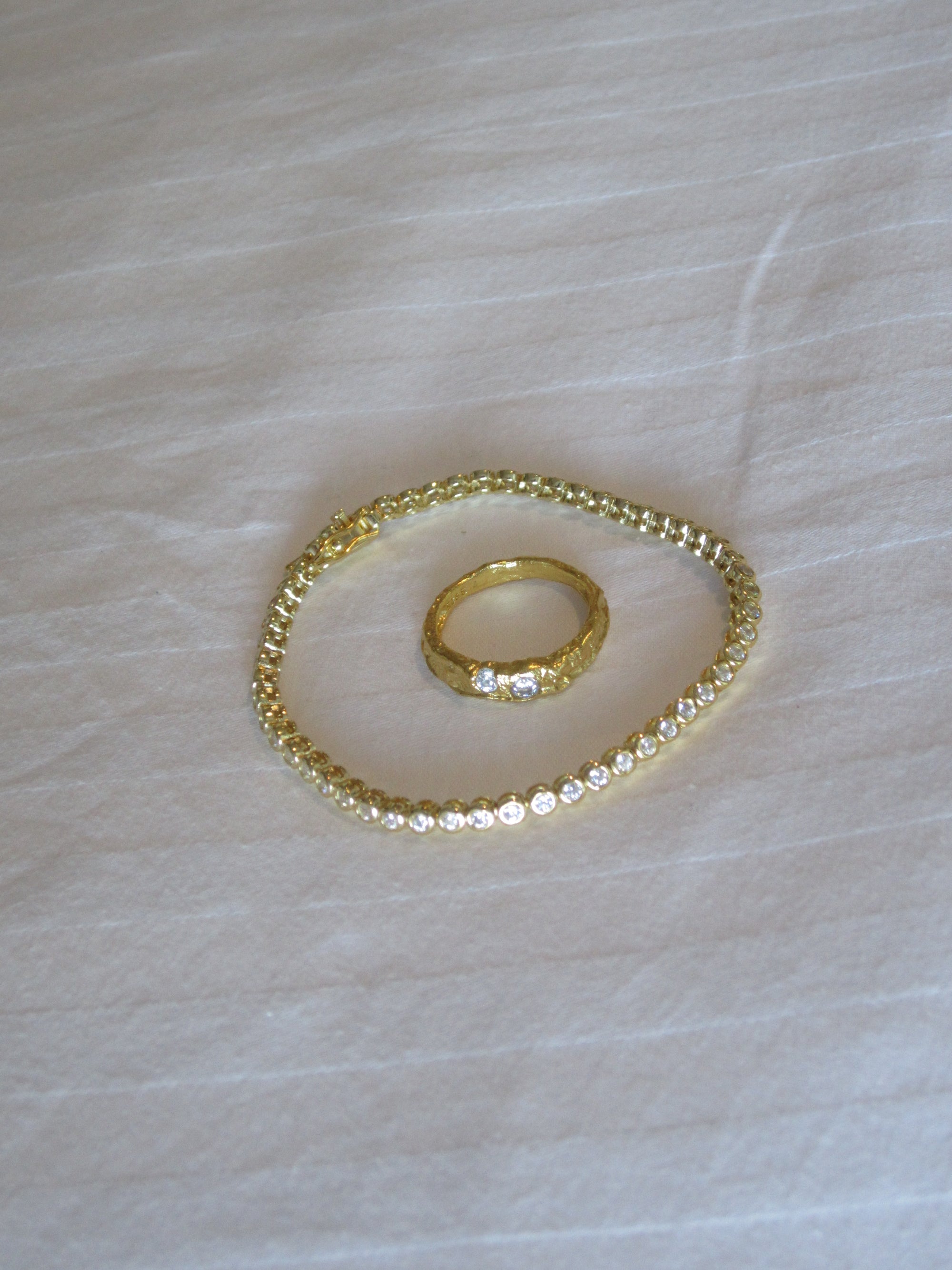 Eyra Ring